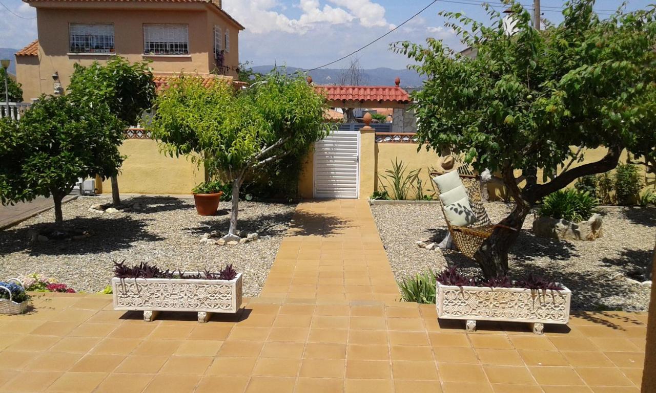 Chalet Vacacional Con Piscina Privada Y Barbacoa タラゴナ エクステリア 写真