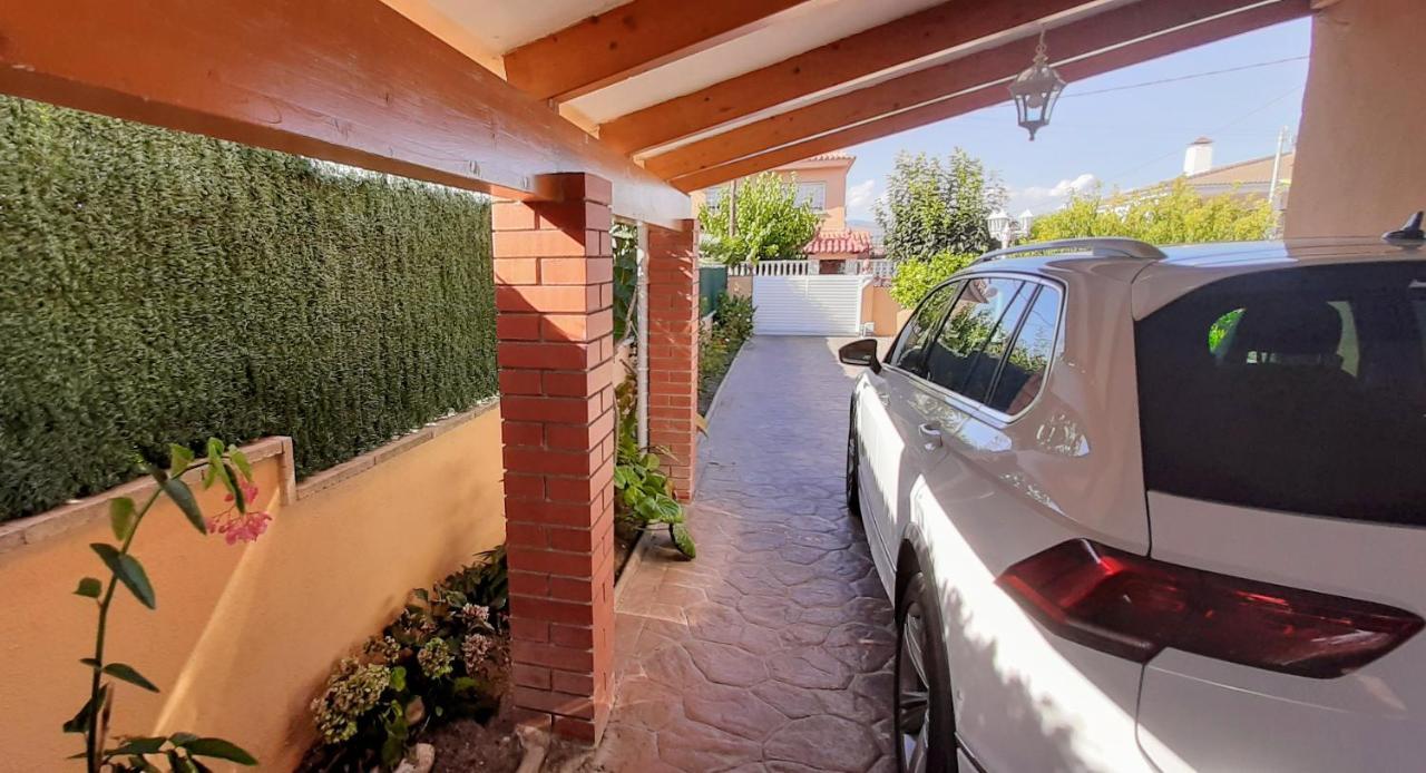 Chalet Vacacional Con Piscina Privada Y Barbacoa タラゴナ エクステリア 写真
