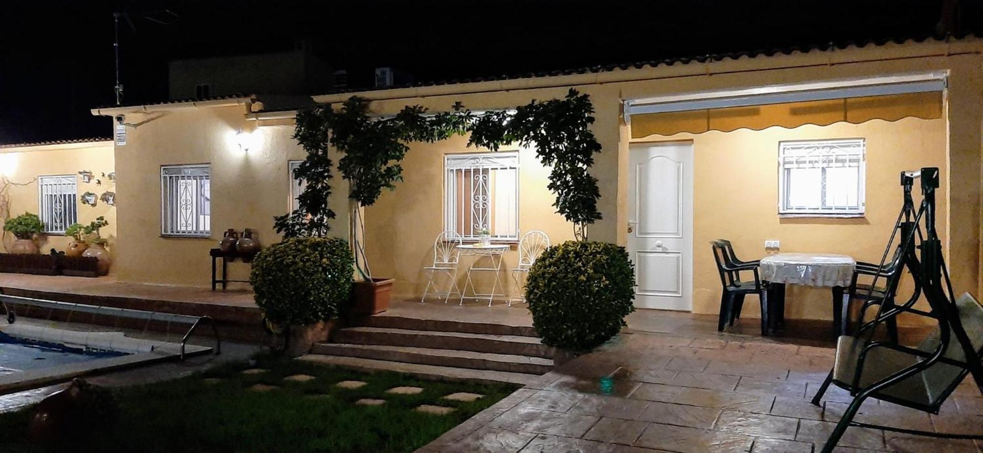 Chalet Vacacional Con Piscina Privada Y Barbacoa タラゴナ エクステリア 写真